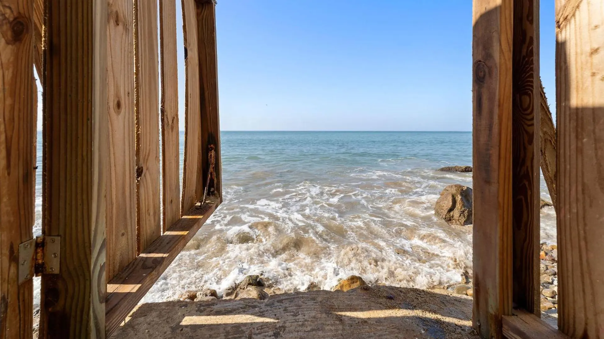 Aileen Beach House اناسكو
